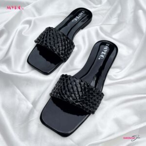 Myro Black Basic Slide