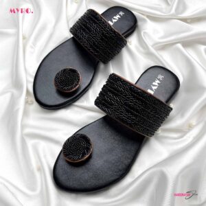 Myro Zarah Black Chappal
