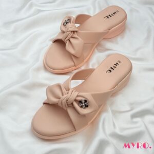 Magnolia Cream Boston Heel